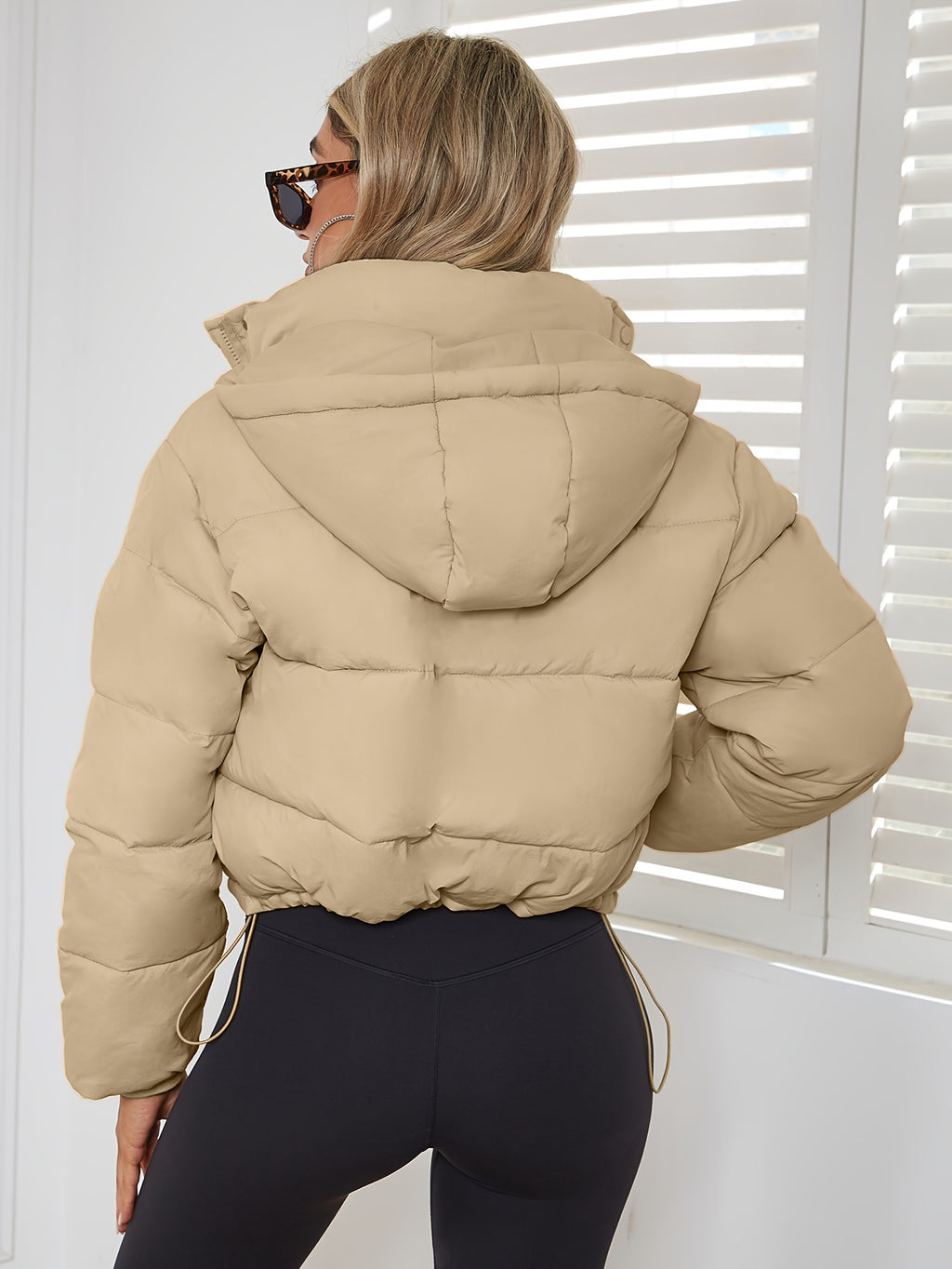 [Winter|Jacket] Stylish Black Women's Hooded Puffer Jacket | Casual Short Warm Outerwear | with Drawstring Design, Long Sleeves, and Button-Up Front for Winter Comfort