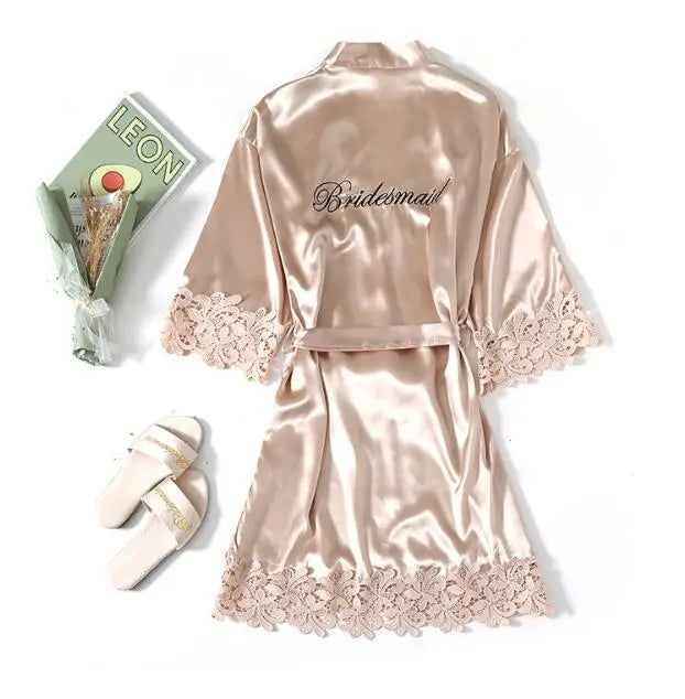 2024 Lace Robe Silk Personalized Bride Robe Satin Women Wedding Wholesale Bridal Shower Bride and Bridesmaid Robes