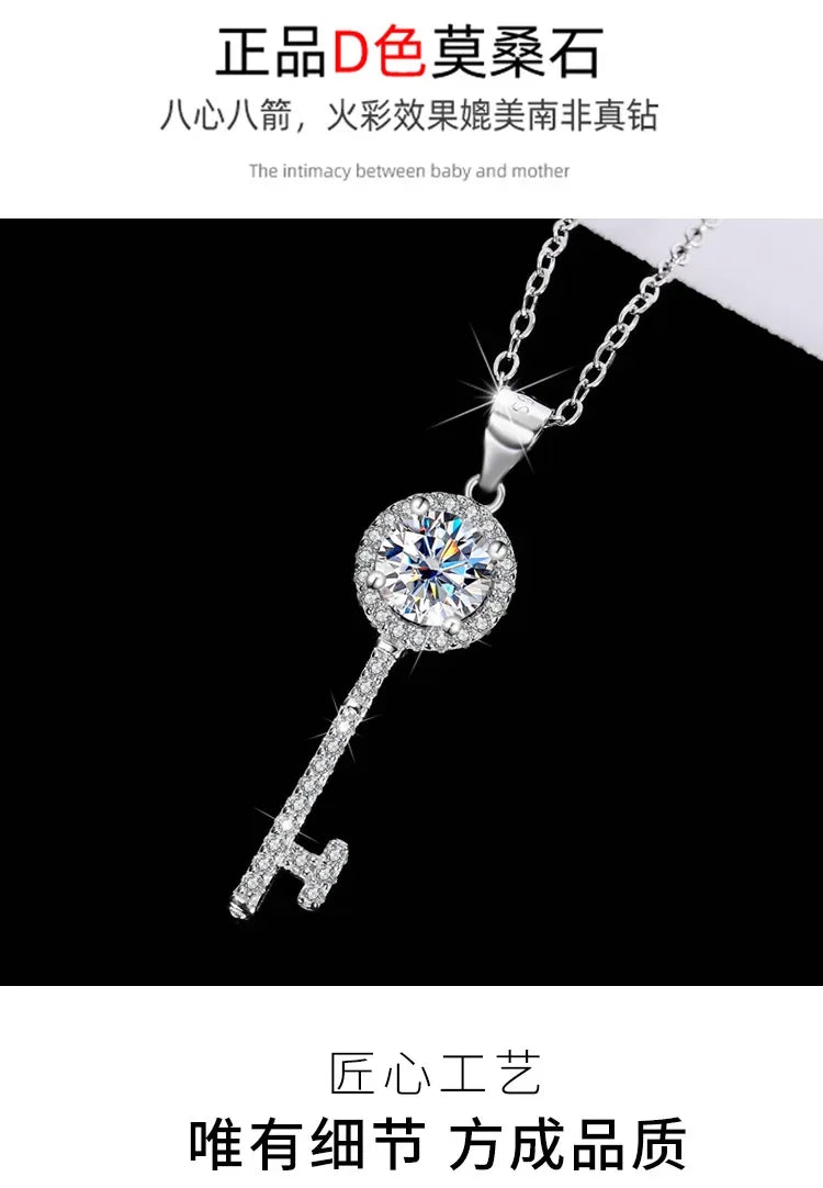 s925 sterling silver four-leaf clover necklace, silver pendant, Moissanite necklace, classic for women