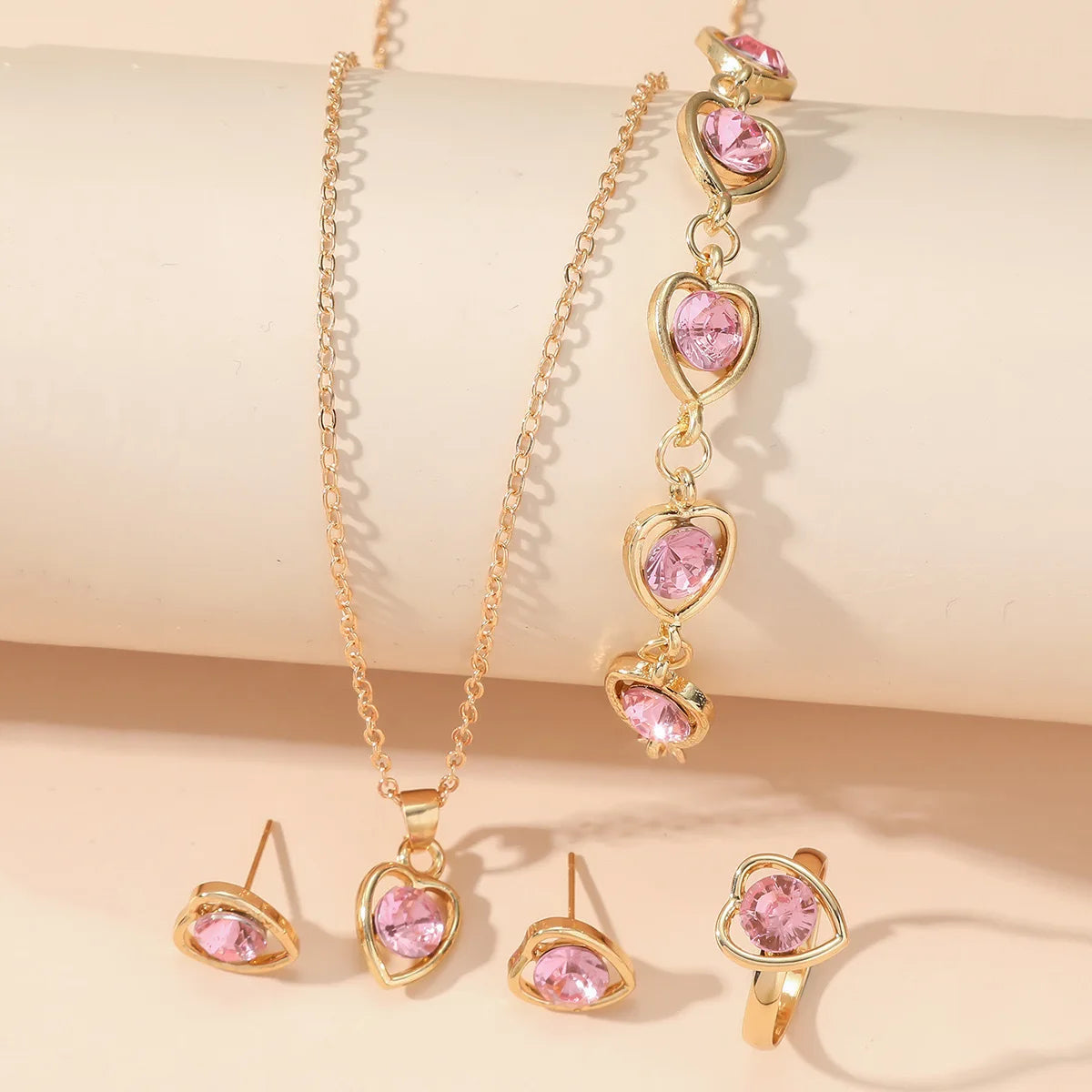 Women Crystal Love Jewelry 4 Piece Set Fashionable Elegant High End Peach Heart Necklace Earrings Rings Bracelets Necklace Set