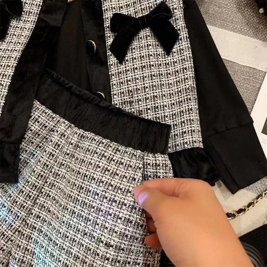 New Girls Autumn Winter Plaid Three Piece Set Solid Long Sleeves Top Boutique Vest Sister Matching Fashion Shorts for Girl