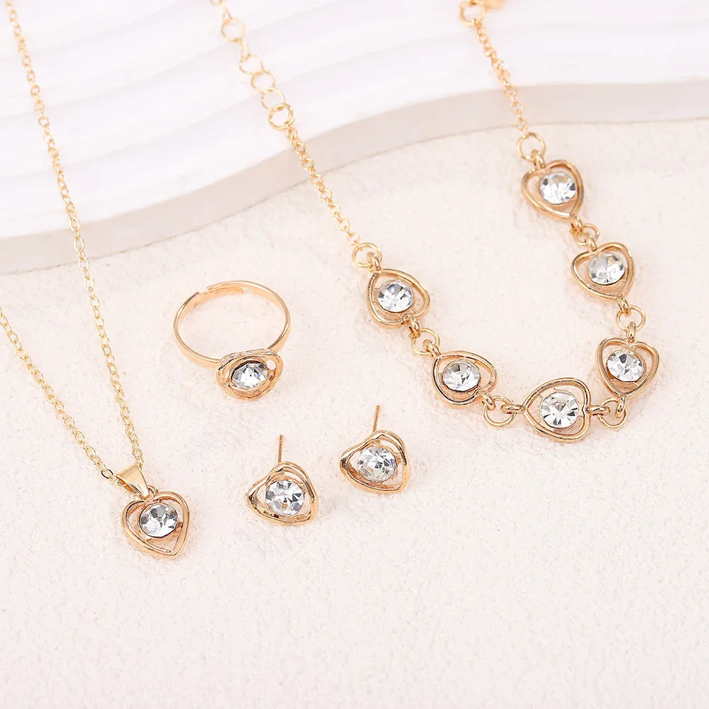 Women Crystal Love Jewelry 4 Piece Set Fashionable Elegant High End Peach Heart Necklace Earrings Rings Bracelets Necklace Set