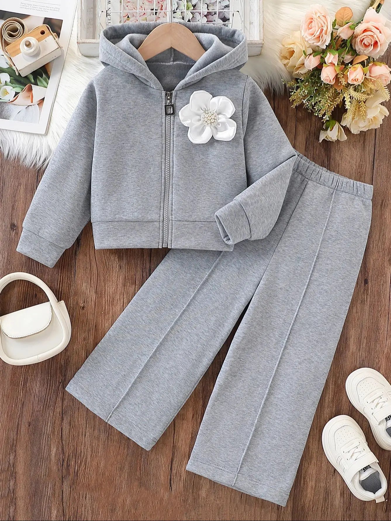 2-Piece Set for Girls, Autumn and Winter Fleece-Lined Outfit, Stylish and Fashionable, Zippered Hooded Long-Sleeve Jacket + Pants Two-Piece Set, Little Girl's Winter Outdoor Warm Clothing