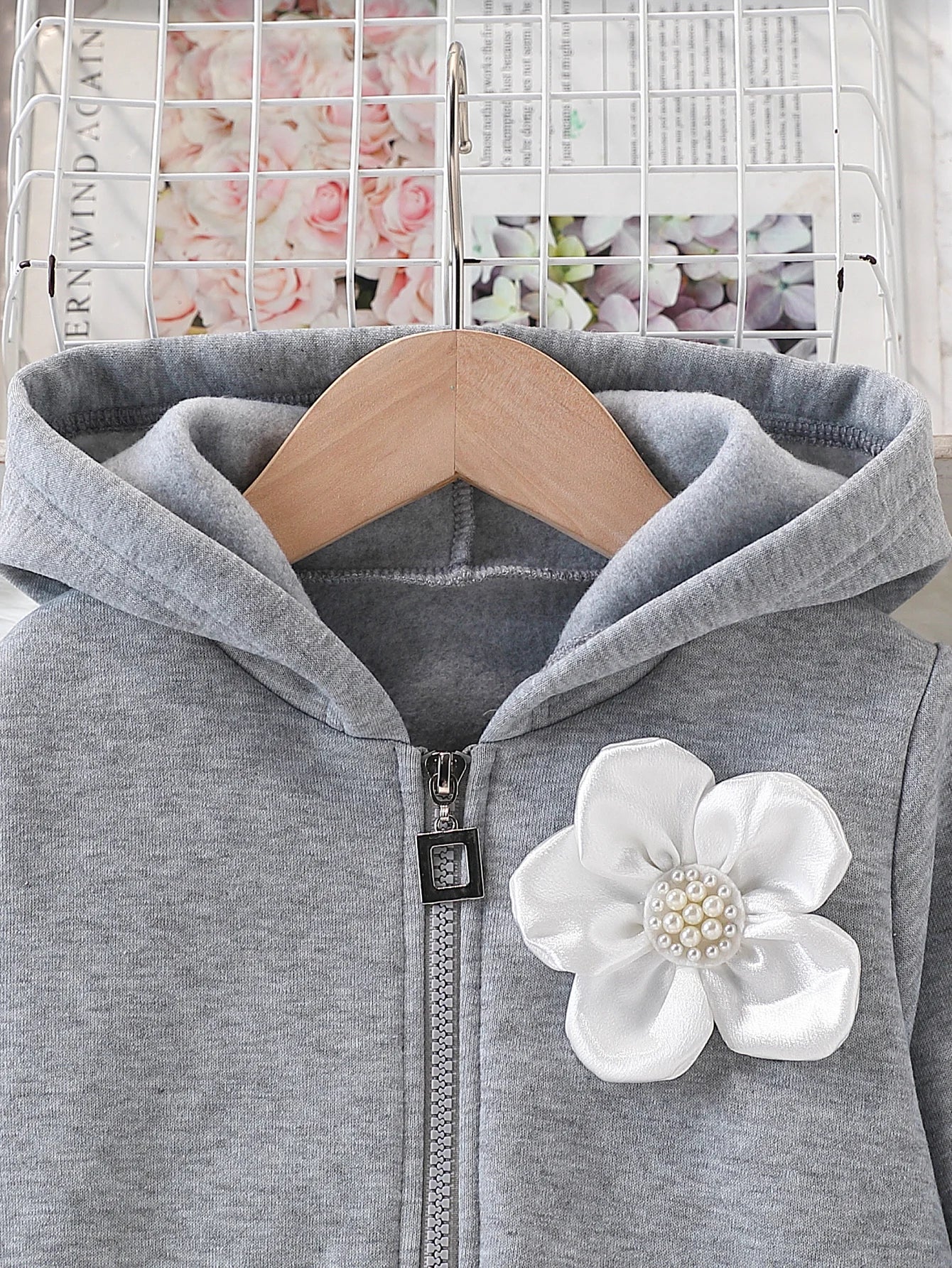 2-Piece Set for Girls, Autumn and Winter Fleece-Lined Outfit, Stylish and Fashionable, Zippered Hooded Long-Sleeve Jacket + Pants Two-Piece Set, Little Girl's Winter Outdoor Warm Clothing