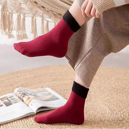 5 Pairs Of Women's Winter Thickened Warm Socks Set With Thickened Velvet Solid Wool Socks To Keep Out Cold And Snow Socks