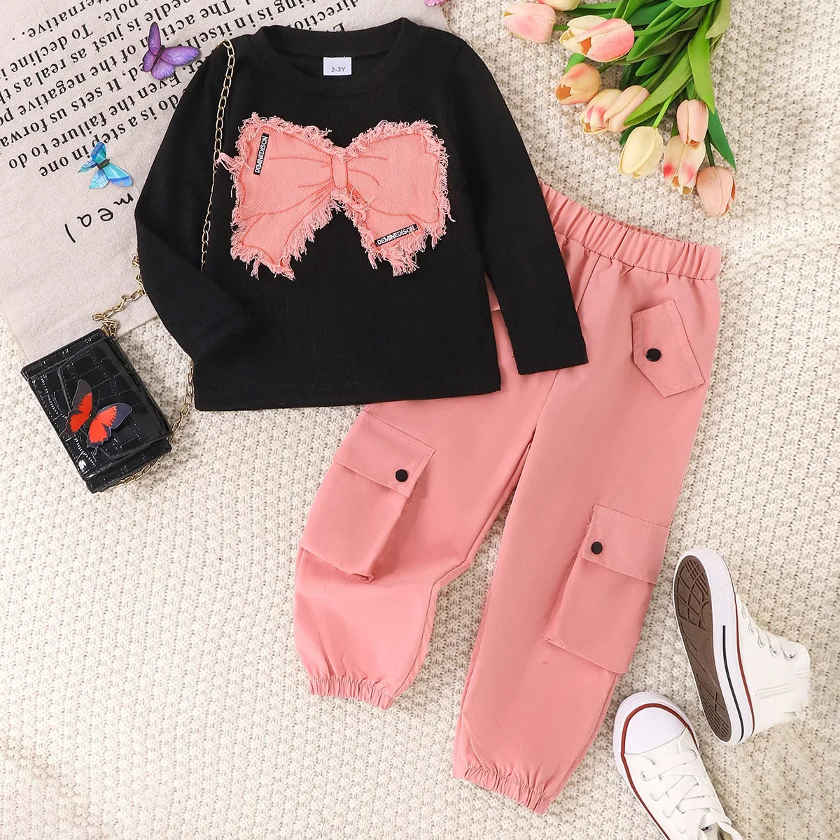Kids Girls Two-piece Set Butterfly Appliqué Top with Cargo Pants Children Autumn and Winter Trousers New 2pcs/set Fashionable