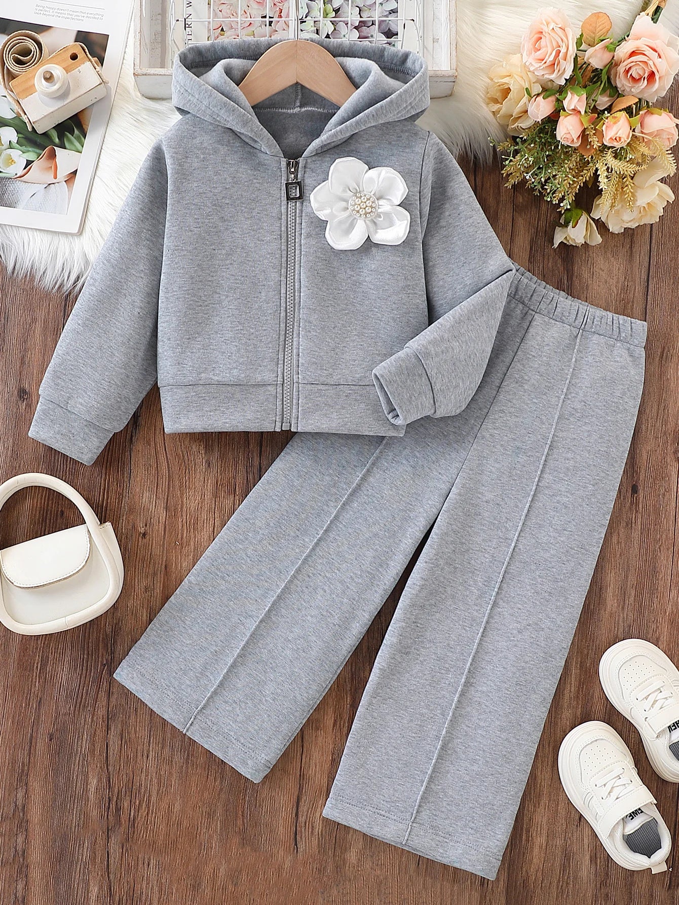 2-Piece Set for Girls, Autumn and Winter Fleece-Lined Outfit, Stylish and Fashionable, Zippered Hooded Long-Sleeve Jacket + Pants Two-Piece Set, Little Girl's Winter Outdoor Warm Clothing