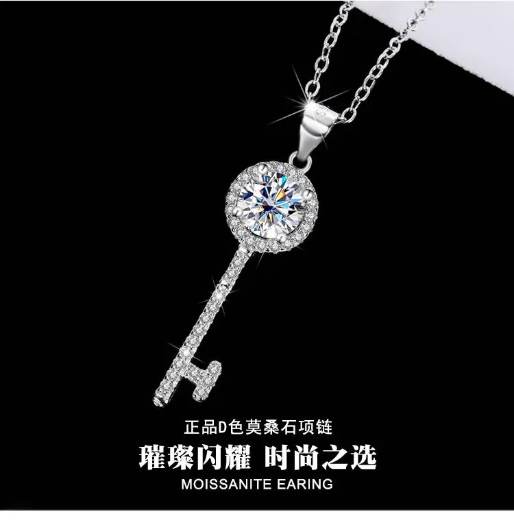 s925 sterling silver four-leaf clover necklace, silver pendant, Moissanite necklace, classic for women