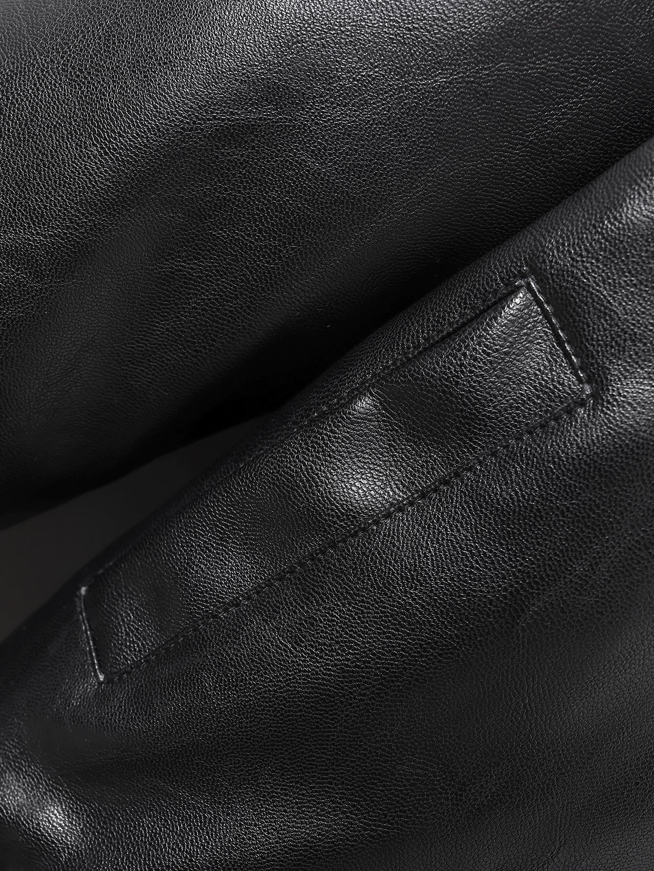 Boys' Faux Leather Jacket with Fleece Lining Thickened Winter Coat Full-Zip Closure Machine Washable Casual Style for Fall/Winter Regular Fit