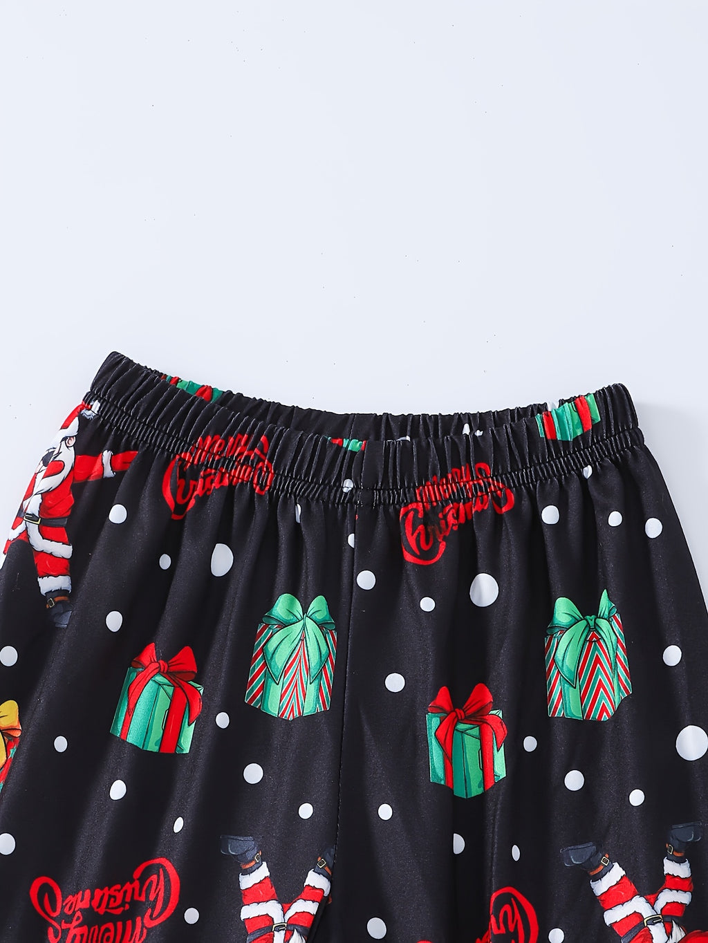 2pcs Youngsters' Flame Retardant Christmas Pajama Set - Cozy Santa Claus and Gifts Print Long Sleeve Crew Neck Pullover with Matching Pants - Perfect Holiday Sleepwear Gift for Boys and Girls