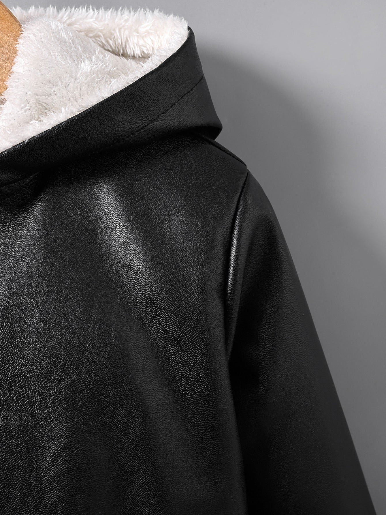 Boys' Faux Leather Jacket with Fleece Lining Thickened Winter Coat Full-Zip Closure Machine Washable Casual Style for Fall/Winter Regular Fit