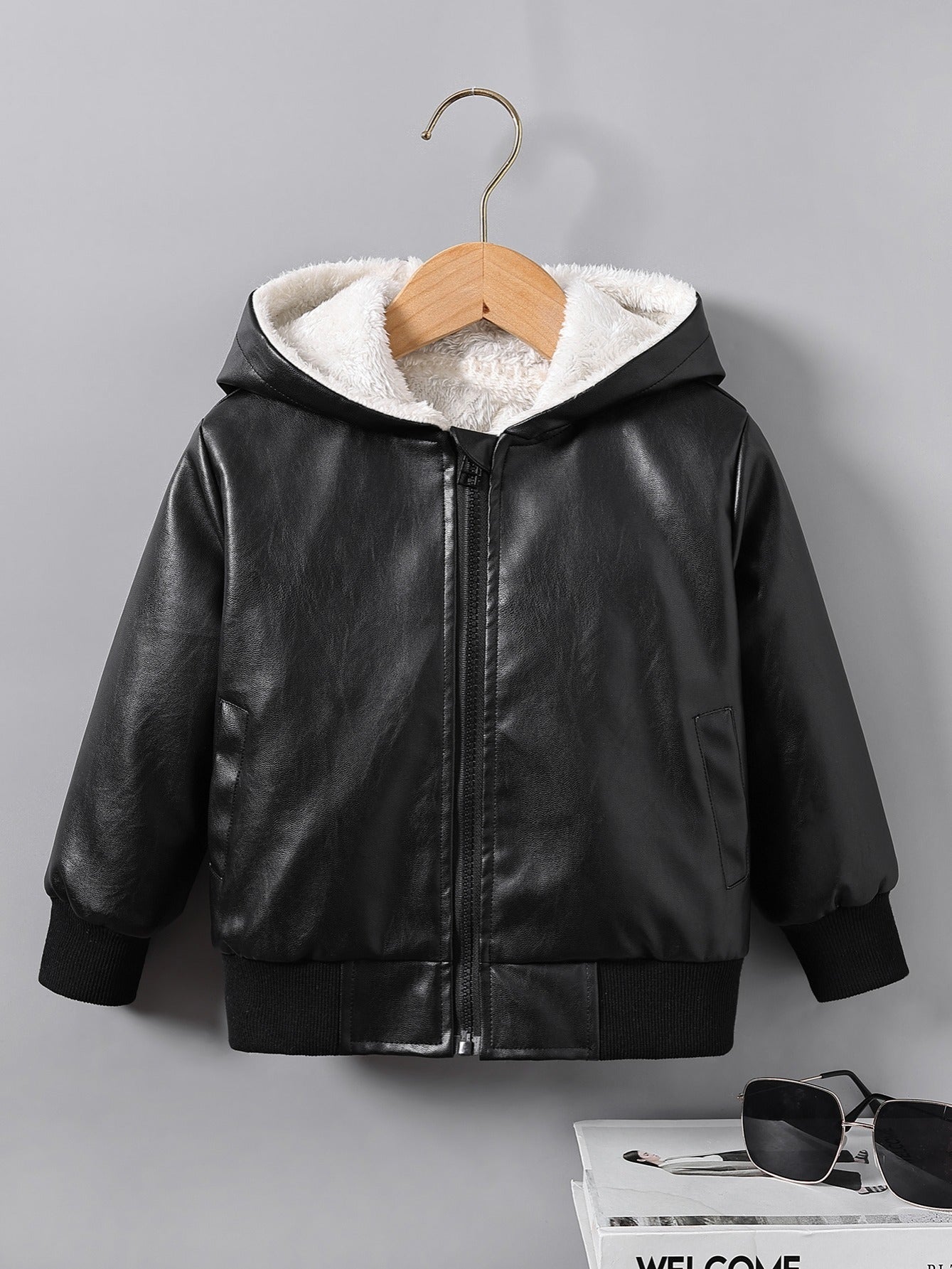 Boys' Faux Leather Jacket with Fleece Lining Thickened Winter Coat Full-Zip Closure Machine Washable Casual Style for Fall/Winter Regular Fit